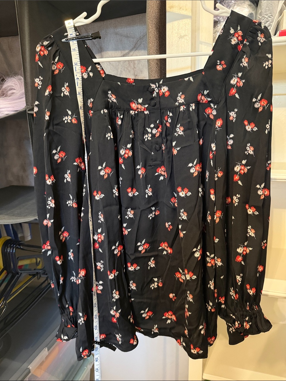 LC Lauren Conrad Black Floral Long-Sleeve Blouse with Red and White Accents